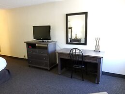 Klopfenstein Inn and Suites