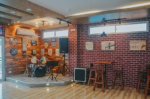 Villa MJ Maristela Beach Resort