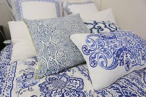 Red Door House Osaka