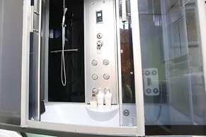 Red Door House Osaka