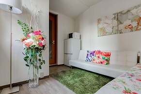 Red Door House Osaka