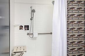 Aloft Atlanta at The Battery Atlanta