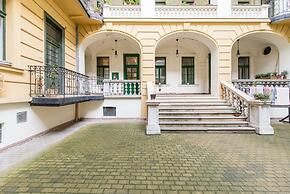 Maphi Bleu - Urban Suite