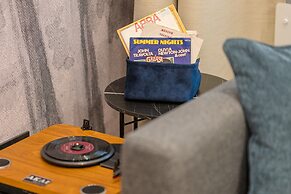 Maphi Bleu - Urban Suite