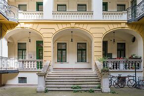 Maphi Bleu - Urban Suite