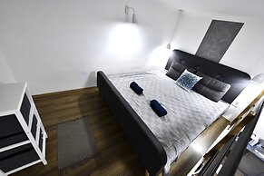 Cosy flat in Király str, King