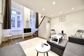 Cosy flat in Király str, King