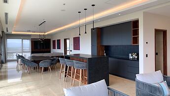 Holiday Inn & Suites Puerto Vallarta Marina & Golf by IHG