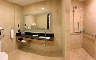 Holiday Inn & Suites Puerto Vallarta Marina & Golf by IHG