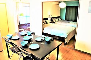 Spacious Apartment Sunshine City