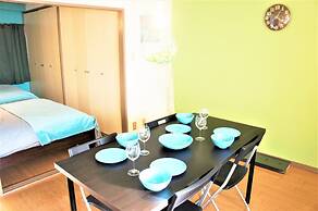 Spacious Apartment Sunshine City