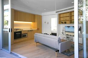 Top Notch 1 Bedroom 201 CALIBRE