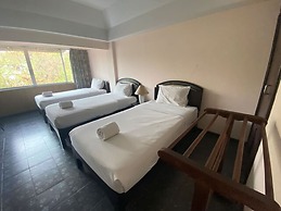 OYO 903 Madame Kim Hostel