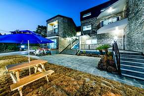 Swimeong Spa Pension