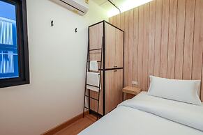 Siam Subway Hostel and Café