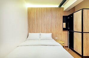 Siam Subway Hostel and Café