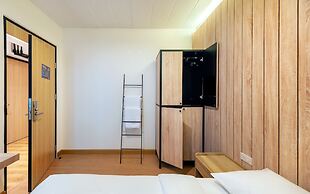 Siam Subway Hostel and Café