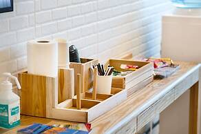 Siam Subway Hostel and Café