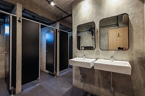 Siam Subway Hostel and Café