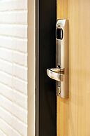 Siam Subway Hostel and Café