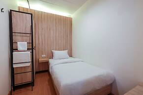 Siam Subway Hostel and Café