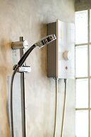 Siam Subway Hostel and Café