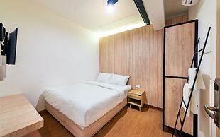 Siam Subway Hostel and Café