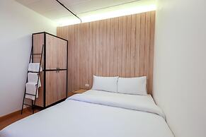 Siam Subway Hostel and Café