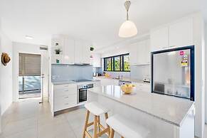 Crystal Shores Sunshine Beach