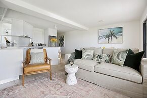 Crystal Shores Sunshine Beach