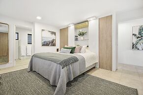 Crystal Shores Sunshine Beach