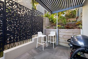 Crystal Shores Sunshine Beach