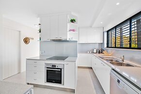 Crystal Shores Sunshine Beach