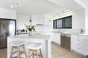 Crystal Shores Sunshine Beach