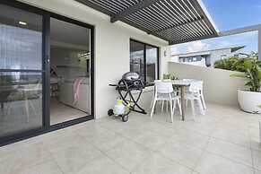 Crystal Shores Sunshine Beach