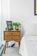 Sky Home with Stunning View of Toronto and Lake Ontario