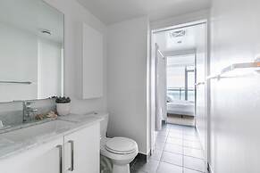 Sky Home with Stunning View of Toronto and Lake Ontario