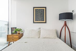 Sky Home with Stunning View of Toronto and Lake Ontario