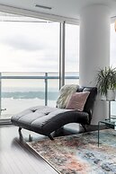 Sky Home with Stunning View of Toronto and Lake Ontario