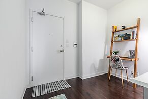 Sky Home with Stunning View of Toronto and Lake Ontario