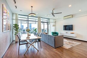 Saigon Skyline Suite in Central District 1