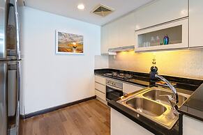 Saigon Skyline Suite in Central District 1