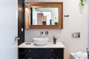 Blue Island Luxury Apartment