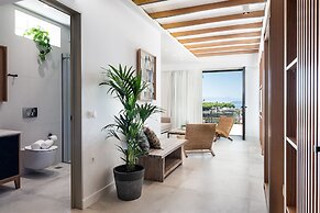 Blue Island Luxury Apartment