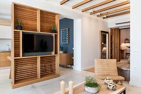 Blue Island Luxury Apartment