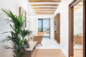 Blue Island Luxury Apartment