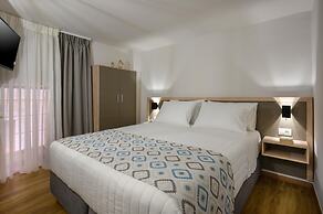 Pennys House - 2 Separate Apartments