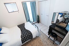 Back to 90s American Style House