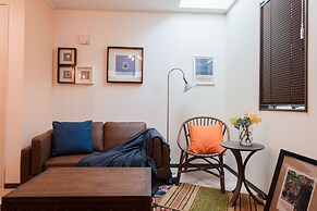 Back to 90s American Style House