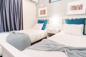 Back to 90s American Style House